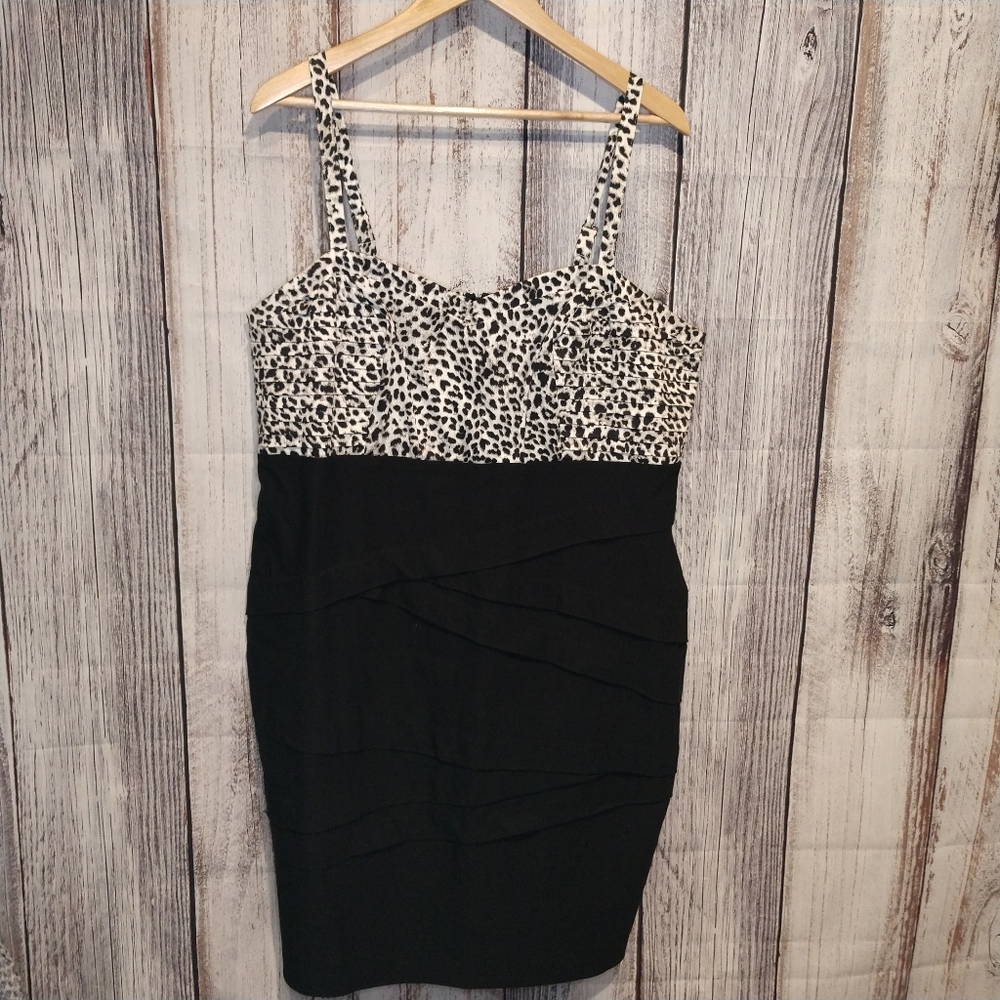 Torrid leopard bodice bodycon dress - NWT